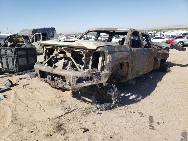 Photo 2 from auction – 2017 CHEVROLET SILVERADO with VIN 1GC4K1EY3HF184598