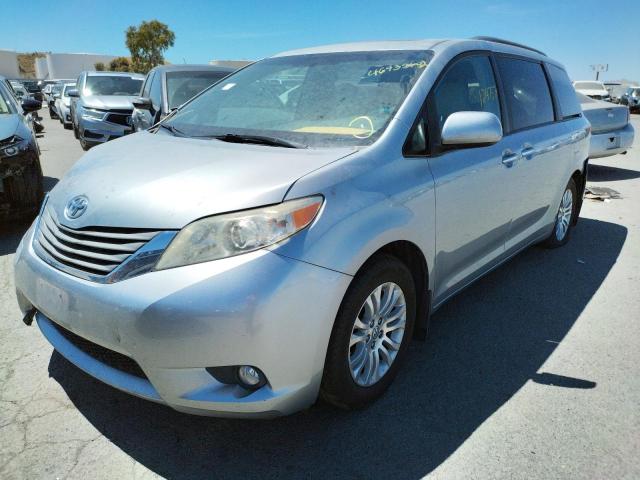 Photo 2 from auction – 2012 TOYOTA SIENNA XLE with VIN 5TDYK3DC4CS219709