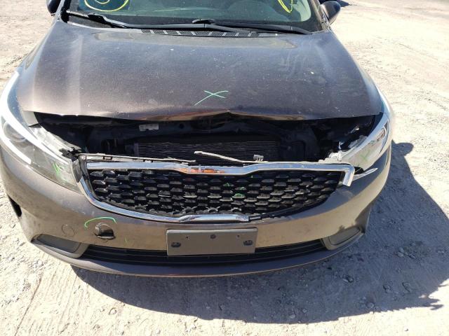 Photo 9 from auction – 2017 KIA FORTE LX with VIN 3KPFL4A72HE144995