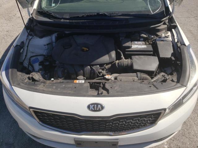 Photo 7 from auction – 2017 KIA FORTE LX with VIN KNAFK5A81H5681173