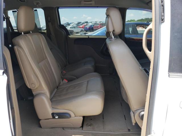 Photo 6 from auction – 2015 CHRYSLER TOWN & COU with VIN 2C4RC1BGXFR554143