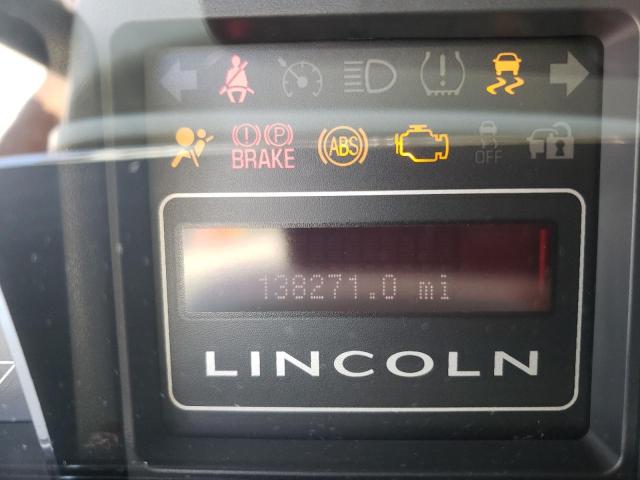 Photo 8 from auction – 2012 LINCOLN NAVIGATOR with VIN 5LMJJ2H59CEL07017