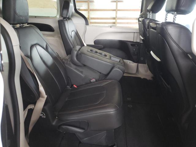 Photo 6 from auction – 2017 CHRYSLER PACIFICA T with VIN 2C4RC1EG6HR570564