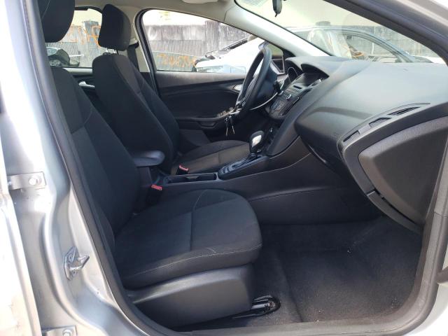 Foto 5 de la subasta – 2017 FORD FOCUS SE con VIN 1FADP3K28HL224856