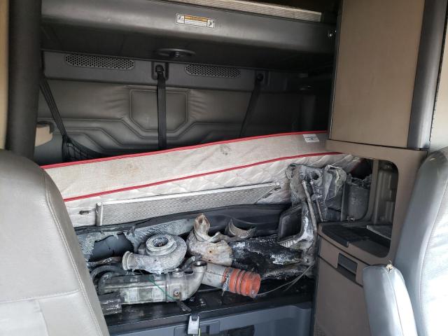 Photo 6 from auction – 2015 FREIGHTLINER CASCADIA 1 with VIN 3AKJGLD54FSFN3264