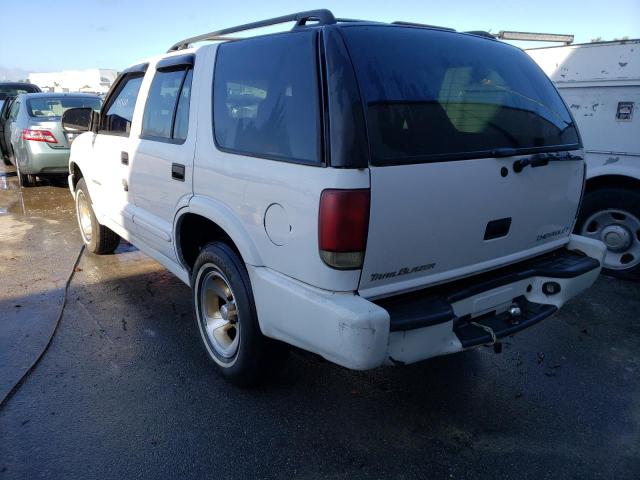 Photo 3 from auction – 2000 CHEVROLET BLAZER with VIN 1GNCS13W0Y2239780