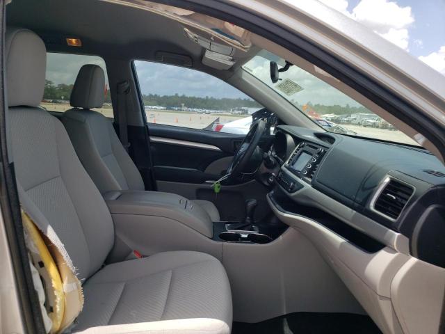 Photo 5 from auction – 2016 TOYOTA HIGHLANDER with VIN 5TDZKRFH3GS165941