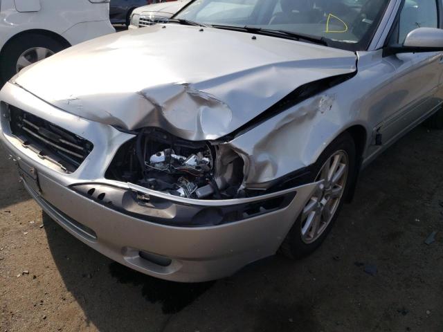Photo 9 from auction – 2004 VOLVO S80 2.5T with VIN YV1TH59H741351512