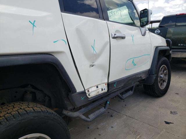 Photo 9 from auction – 2013 TOYOTA FJ CRUISER with VIN JTEBU4BF9DK169686