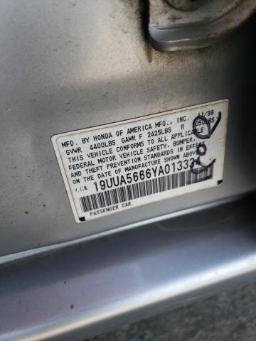 Photo 10 from auction – 2000 ACURA 3.2TL with VIN 19UUA5666YA013334