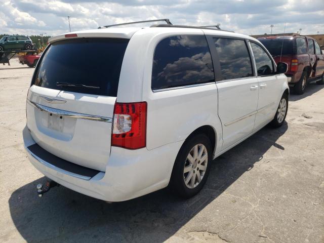 Photo 4 from auction – 2015 CHRYSLER TOWN & COU with VIN 2C4RC1BG2FR552077