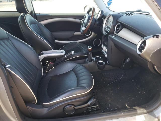 Photo 5 from auction – 2009 MINI COOPER SPO with VIN WMWMF735X9TT97127