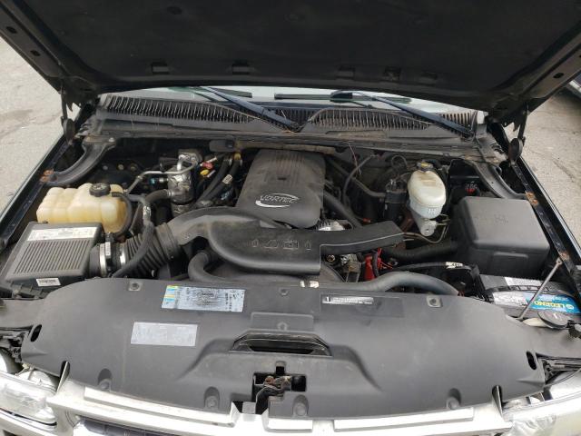 Photo 7 from auction – 2003 CHEVROLET SUBURBAN K with VIN 3GNFK16Z73G332850