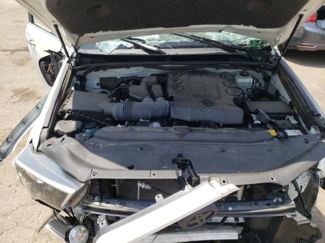 Photo 7 from auction – 2019 TOYOTA 4RUNNER SR with VIN JTEBU5JR4K5717526