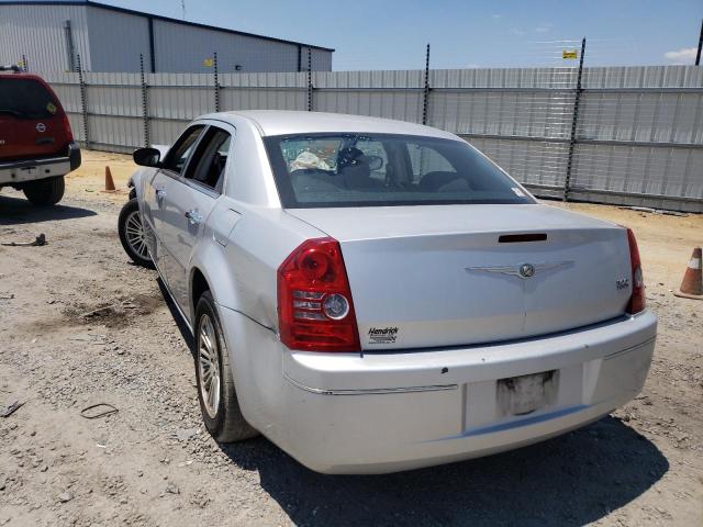 Photo 3 from auction – 2010 CHRYSLER 300 TOURIN with VIN 2C3CA4CD2AH132565