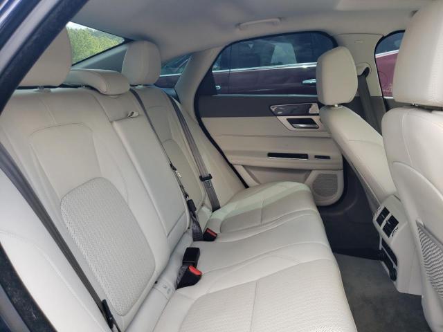 Photo 6 from auction – 2016 JAGUAR XF PRESTIG with VIN SAJBK4BV8GCY13647