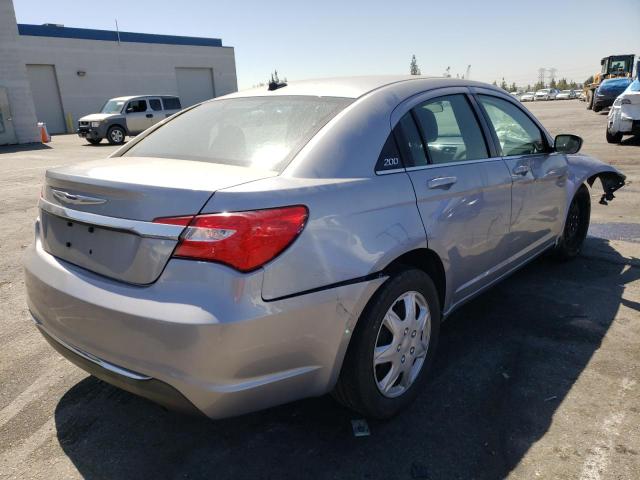 صورة رقم 4 من المزاد - 2014 CHRYSLER 200 LX مع VIN 1C3CCBAB7EN213140