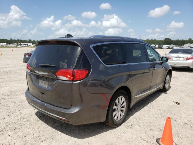 Photo 4 from auction – 2018 CHRYSLER PACIFICA T with VIN 2C4RC1BG1JR211648