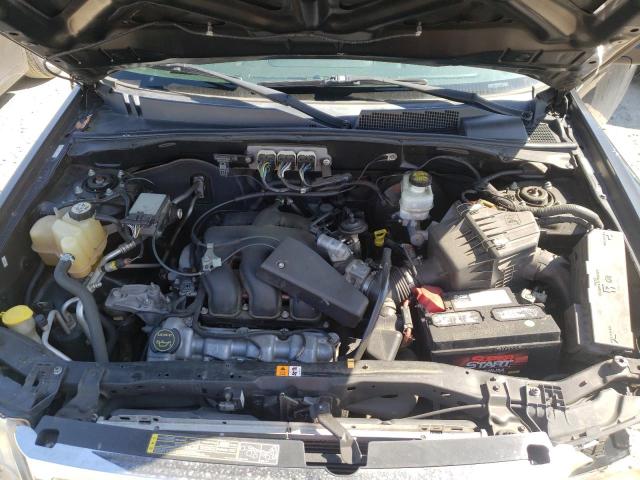 Photo 7 from auction – 2008 FORD ESCAPE LIM with VIN 1FMCU04188KC05209