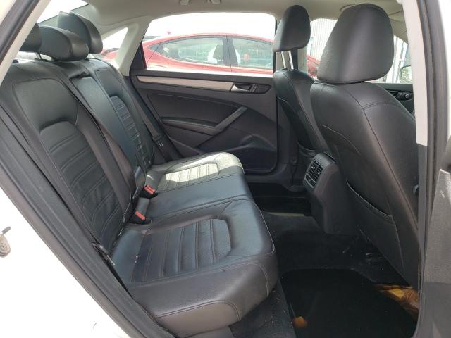 Photo 6 from auction – 2015 VOLKSWAGEN PASSAT SE with VIN 1VWBS7A32FC044641