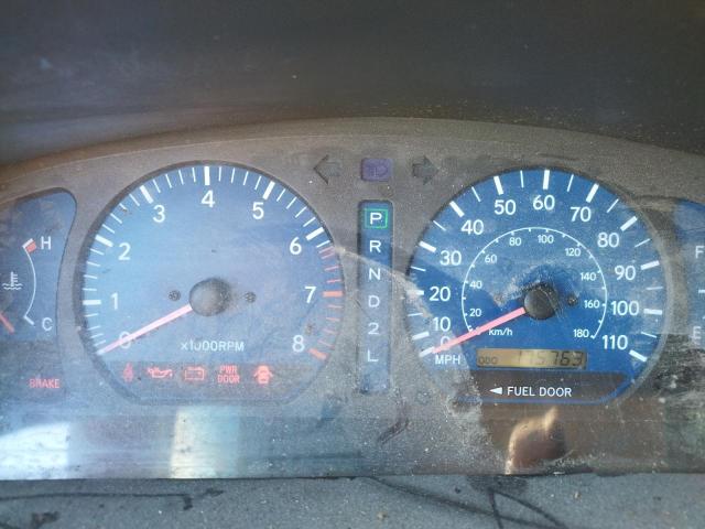 Photo 8 from auction – 2002 TOYOTA SIENNA LE with VIN 4T3ZF13C82U466324