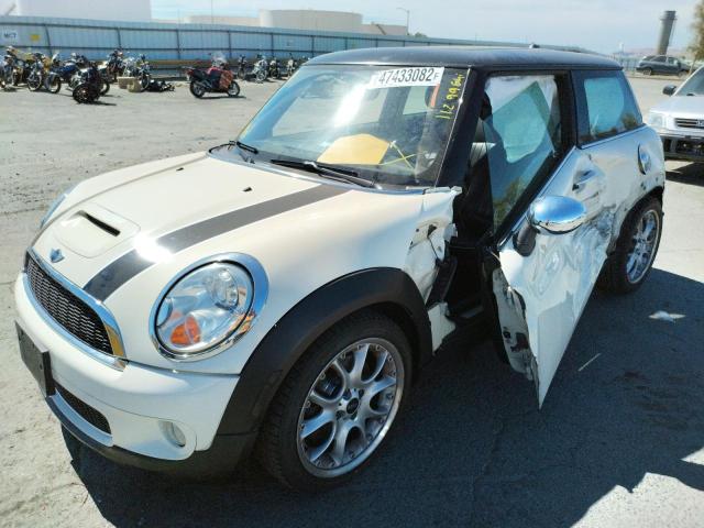 Photo 2 from auction – 2007 MINI COOPER S with VIN WMWMF73597TL91655