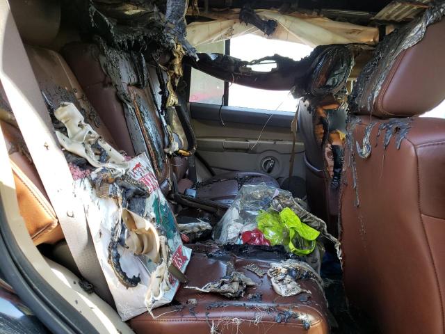 Photo 6 from auction – 2006 JEEP COMMANDER with VIN 1J8HG58246C316714