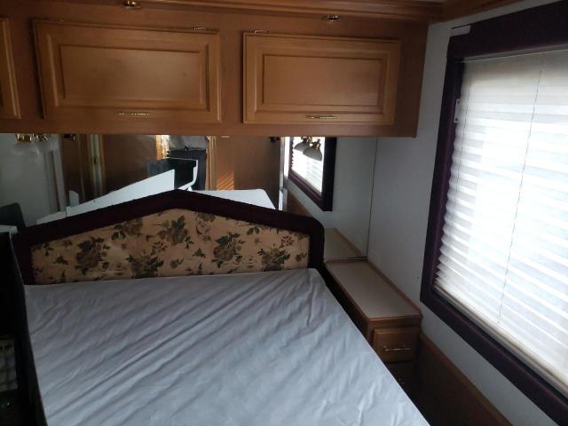Photo 9 from auction – 2000 FREIGHTLINER CHASSIS X with VIN 4UZ6XFBA2YCH16633