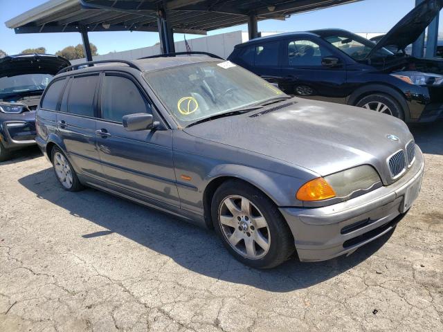 BMW 323 IT 2000 with VIN WBAAR3341YJM00873 - Photo from auction