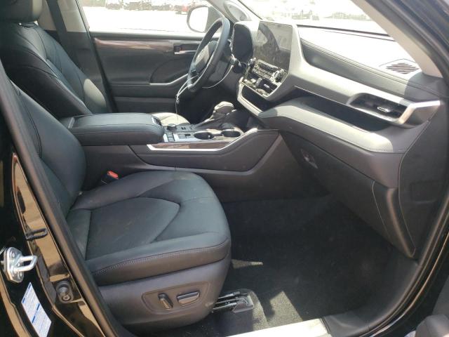 Photo 5 from auction – 2021 TOYOTA HIGHLANDER with VIN 5TDFZRBH8MS148567