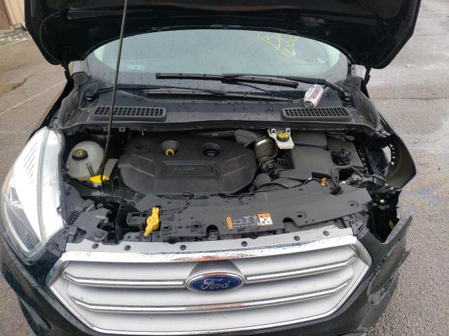 Photo 7 from auction – 2017 FORD ESCAPE SE with VIN 1FMCU9G95HUD78938