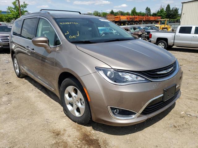 CHRYSLER PACIFICA H 2018 with VIN 2C4RC1L7XJR129609 - Photo from auction