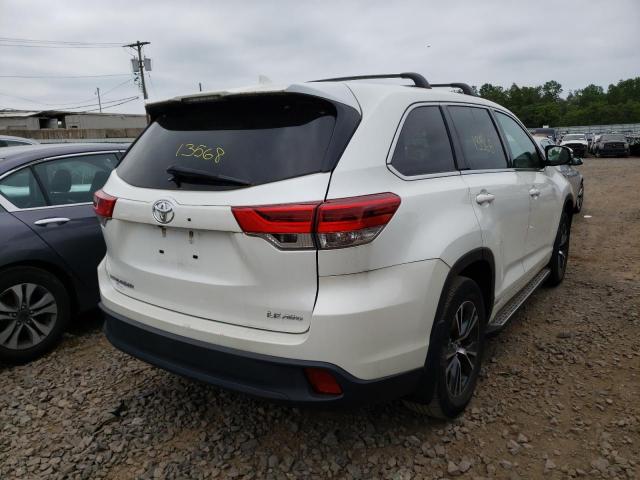 Photo 4 from auction – 2017 TOYOTA HIGHLANDER with VIN 5TDBZRFH3HS448659