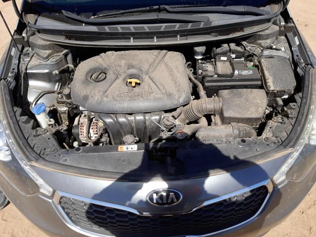 Photo 7 from auction – 2016 KIA FORTE EX with VIN KNAFZ4A81G5614545