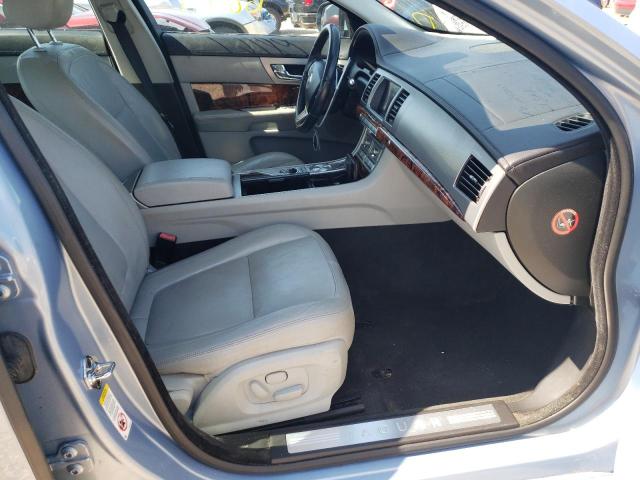 Photo 5 from auction – 2011 JAGUAR XF with VIN SAJWA0FB3BLR93447