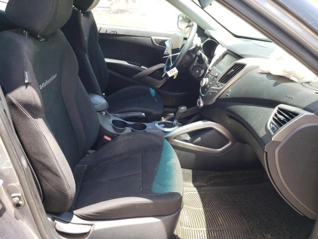 Photo 5 from auction – 2017 HYUNDAI VELOSTER with VIN KMHTC6AD1HU309596
