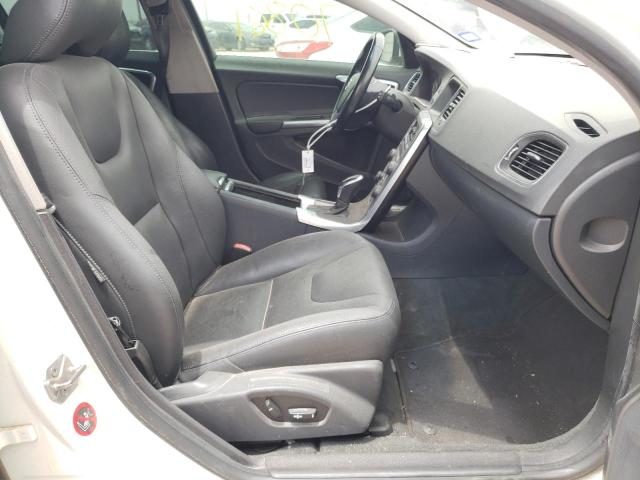 Photo 5 from auction – 2015 VOLVO V60 PREMIE with VIN YV140MEB1F1198779
