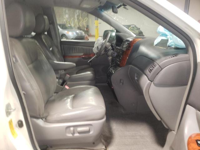 Photo 5 from auction – 2010 TOYOTA SIENNA XLE with VIN 5TDYK4CC2AS305461