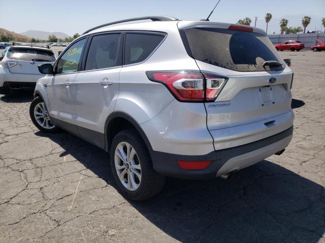 Photo 3 from auction – 2017 FORD ESCAPE SE with VIN 1FMCU0GD5HUB08317