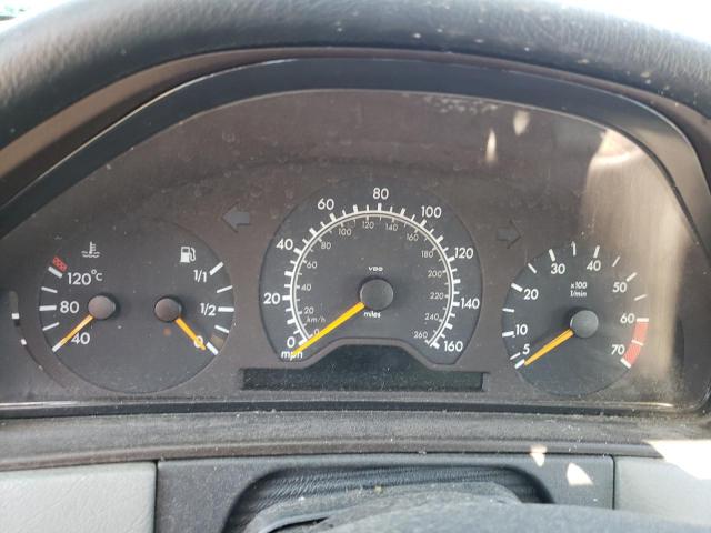 Photo 8 from auction – 1998 MERCEDES-BENZ E 320 with VIN WDBJF65F8WA570767