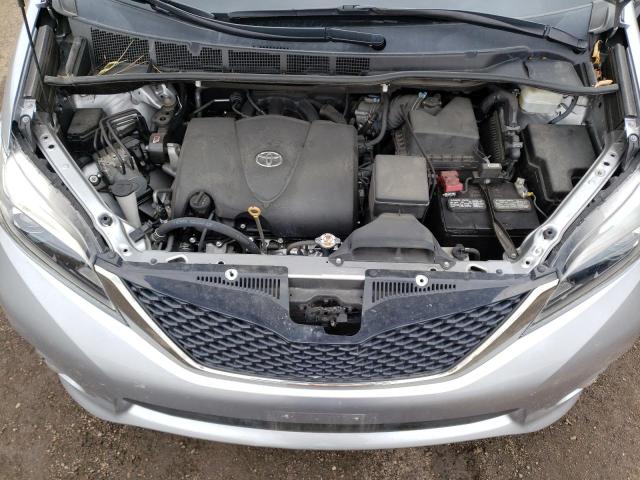 Photo 7 from auction – 2017 TOYOTA SIENNA SE with VIN 5TDXZ3DC5HS888912