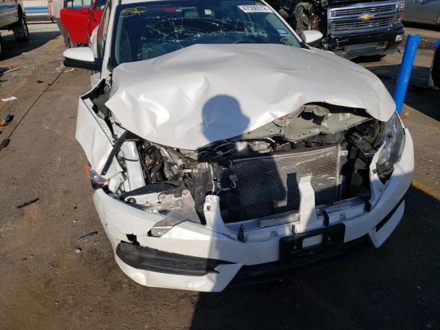 Photo 9 from auction – 2018 HONDA CIVIC EX with VIN 19XFC2F77JE206572