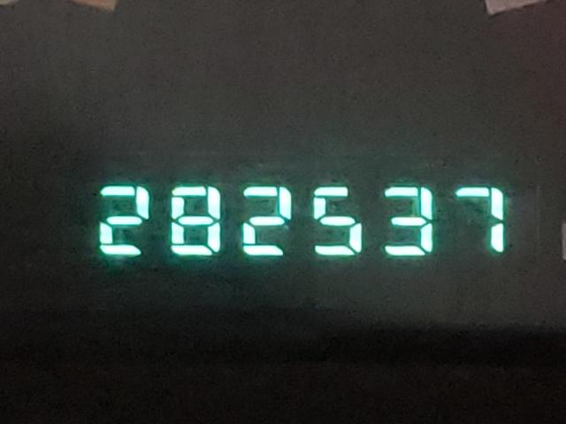 Photo 8 from auction – 2000 JEEP CHEROKEE S with VIN 1J4FF48S0YL222838