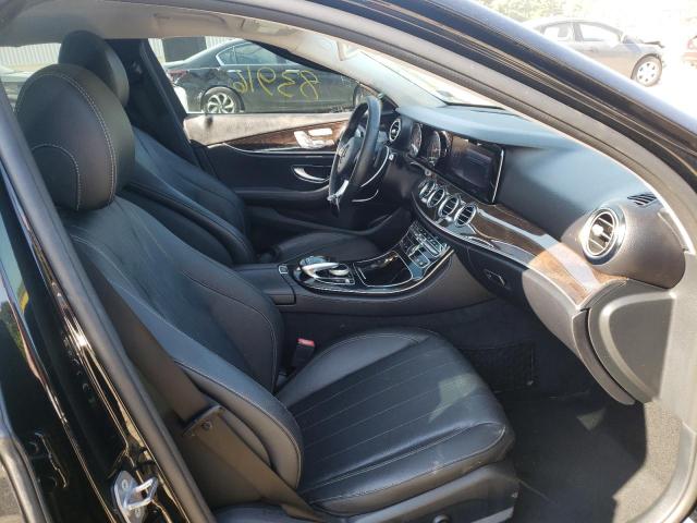 Photo 5 from auction – 2017 MERCEDES-BENZ E 300 with VIN WDDZF4JB5HA151425