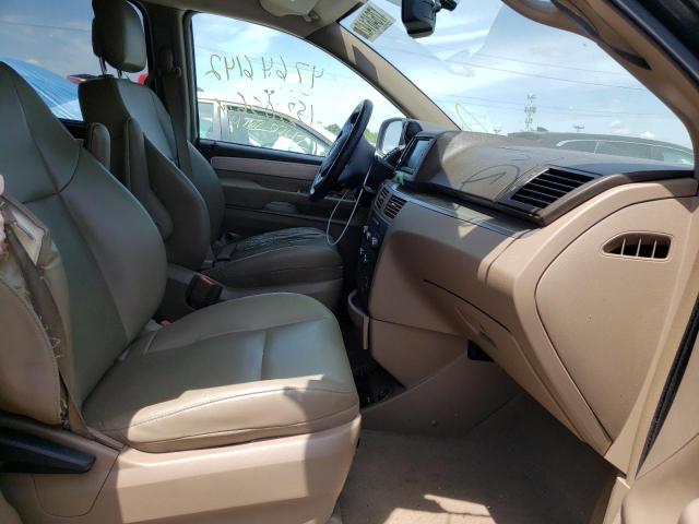 Photo 5 from auction – 2011 VOLKSWAGEN ROUTAN SE with VIN 2V4RW3DG7BR670321
