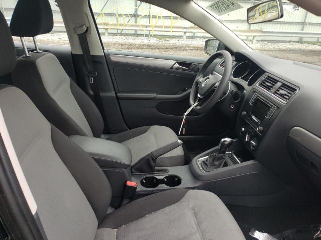 Photo 5 from auction – 2017 VOLKSWAGEN JETTA S with VIN 3VW2B7AJ9HM232962