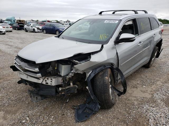 Photo 2 from auction – 2017 TOYOTA HIGHLANDER with VIN 5TDDZRFHXHS387433