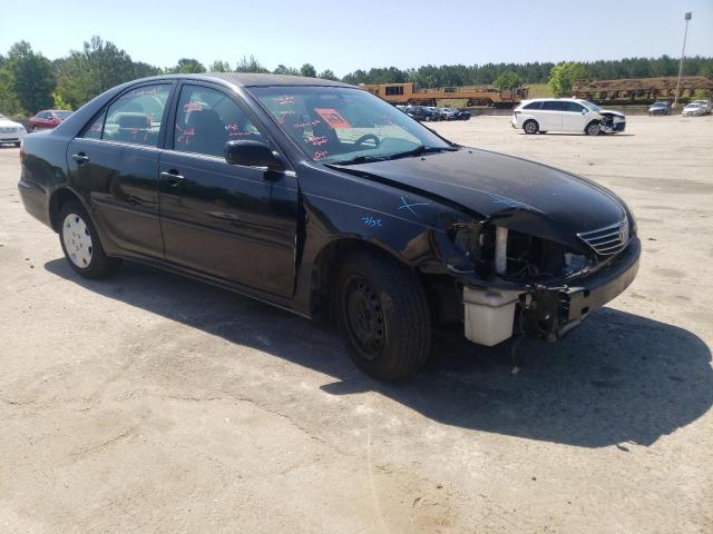 TOYOTA CAMRY LE 2005 with VIN 4T1BE32K45U017745 - Photo from auction