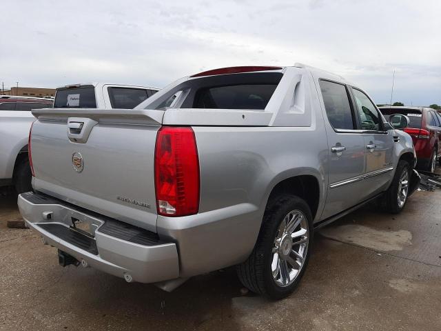 Zdjęcie 4 z aukcji – 2013 CADILLAC ESCALADE E z VIN 3GYT4NEF4DG320011