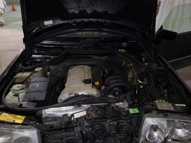 Photo 7 from auction – 1995 MERCEDES-BENZ E 320 with VIN WDBEA66E6SC281276